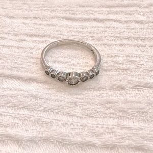 3/$15 Dainty vintage style silver and cubic zirconia band- size 5